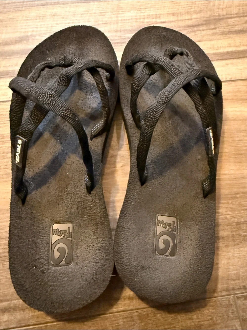 Teva Mush Black Criss Cross Flip Flop Sandals Women’s Size 7